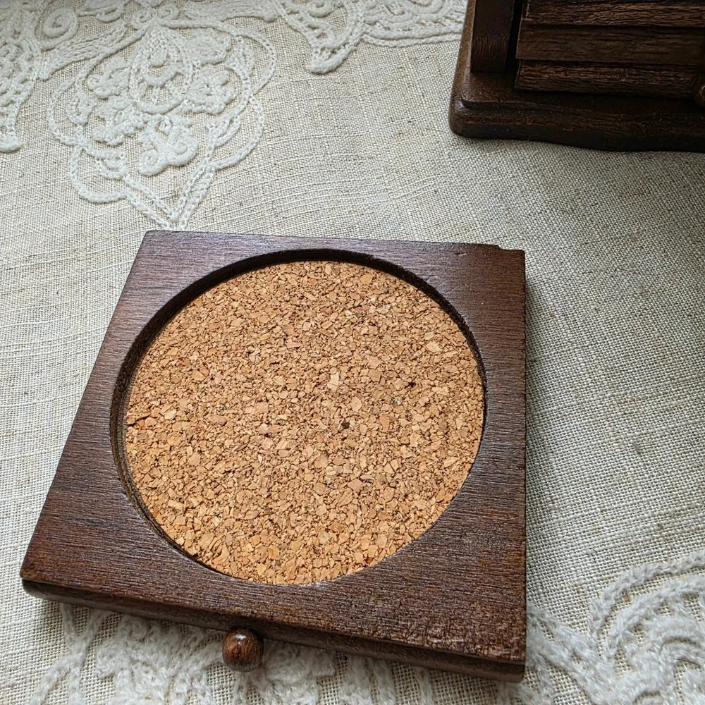 Vintage Wooden Cork Coaster Set 9pc Brown Trunk Dresser Holder Knobs Hi-Mark